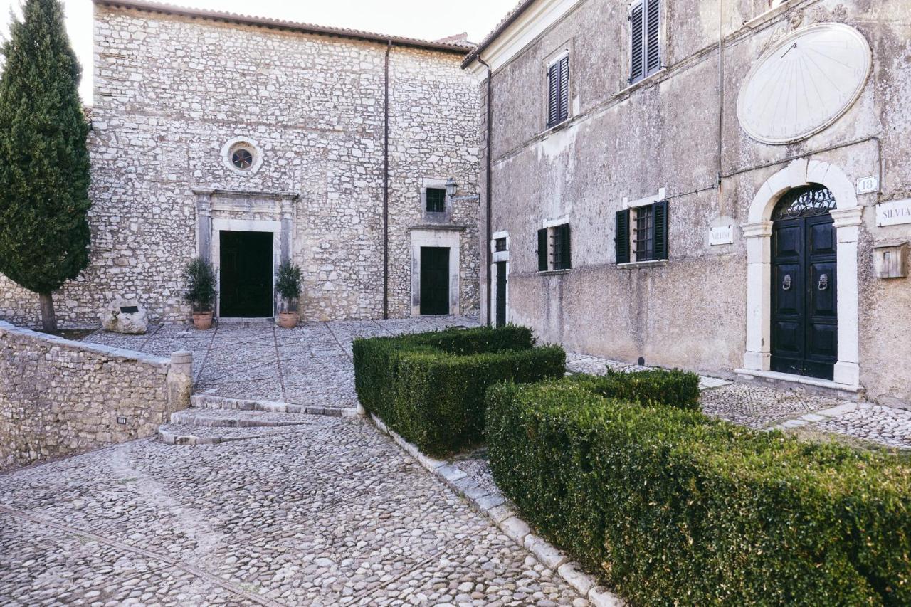 Albergo Diffuso Crispolti Labro Eksteriør billede